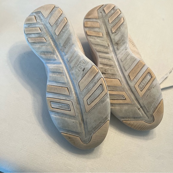 APL Women’s Techloom Pro - Picture 4 of 5